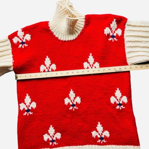 VINTAGE Cable knit Fleur-De-lys Sweater. size X-large - Picture 4 of 5